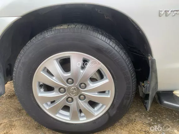 Toyota Innova 2011 - Xe đẹp, giá tốt, trang bị options đẹp, giấy tờ theo xe đầy đủ