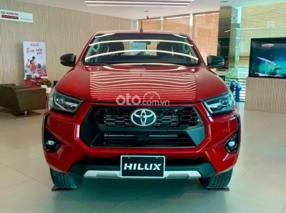 Toyota Hilux 2.4E 4x4 MT 2024 - Hỗ trợ trả góp 90%