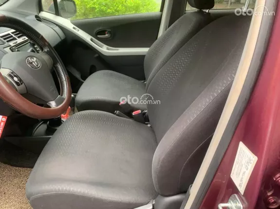 Toyota Yaris 1.3G 2010 - Xe nhập khẩu đẹp, một chủ từ đầu giữ gìn, xe đi ít
