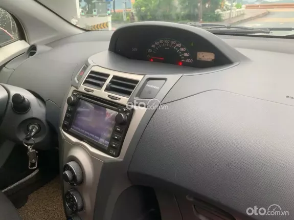 Toyota Yaris 1.3G 2010 - Xe nhập khẩu đẹp, một chủ từ đầu giữ gìn, xe đi ít