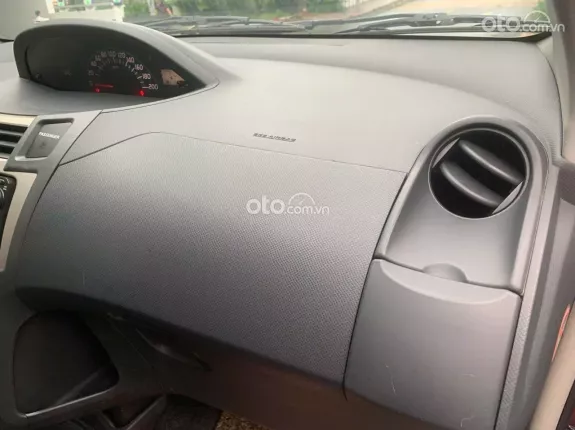 Toyota Yaris 1.3G 2010 - Xe nhập khẩu đẹp, một chủ từ đầu giữ gìn, xe đi ít