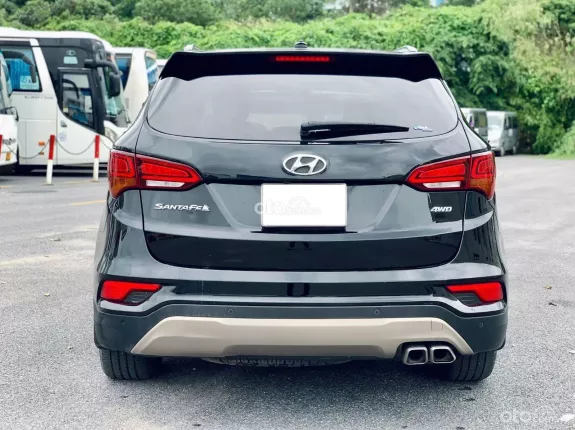 Hyundai Santa Fe 2.4L Xăng Đặc biệt 2018 - 4WD Xe rất mới
