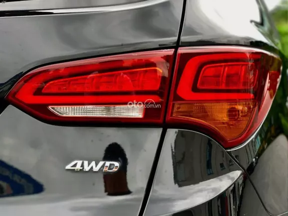 Hyundai Santa Fe 2.4L Xăng Đặc biệt 2018 - 4WD Xe rất mới