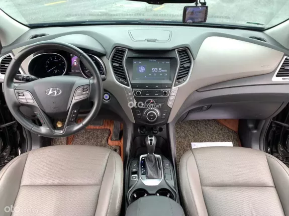 Hyundai Santa Fe 2.4L Xăng Đặc biệt 2018 - 4WD Xe rất mới