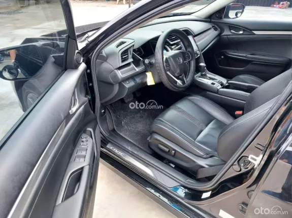 Honda Civic 1.8 AT 2020 - Xe đẹp không lỗi - 1 chủ từ đầu