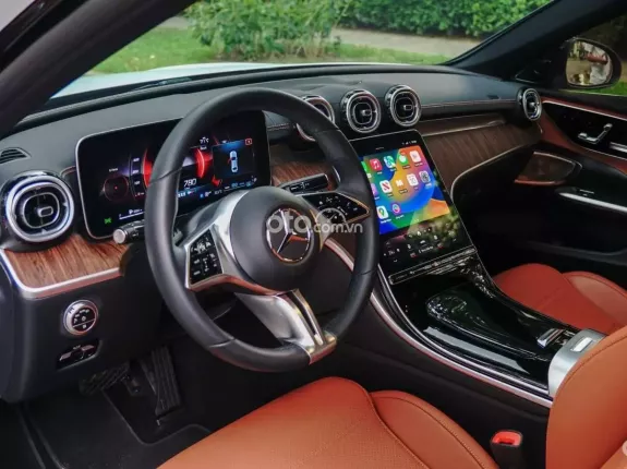 Mercedes-Benz C200 Avantgarde Plus 2024 - HỖ TRỢ 100% THUẾ TRƯỚC BẠ, LIÊN HỆ TRỰC TIẾP ĐỄ ĐƯỢC ƯU ĐÃI TỐT NHẤT