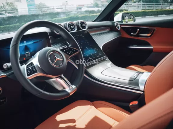 Mercedes-Benz GLC 200 4Matic 2024 - [HOT] HỖ TRỢ 100% PHÍ TRƯỚC BẠ, GIAO XE TẬN NHÀ, TẬN TÂM TƯ VẤN MIỄN PHÍ