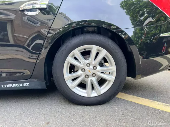 Chevrolet Cruze LT 1.6 2017 - Bảo dưỡng 5000 km thay nhớt một lần miễn phí