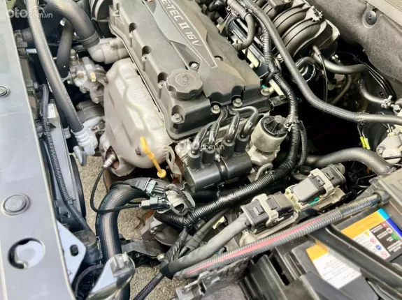 Chevrolet Cruze LT 1.6 2017 - Bảo dưỡng 5000 km thay nhớt một lần miễn phí