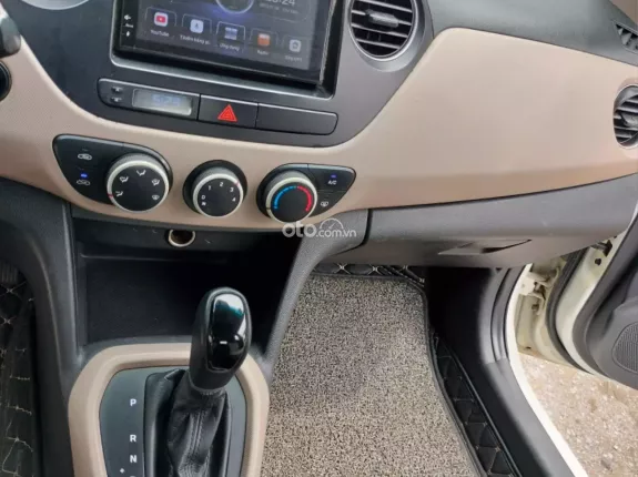 Hyundai Grand i10 1.0 AT 2015 - Xe nhập, xe đẹp