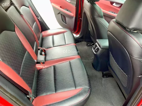 Kia Cerato 2.0 AT Premium 2019 - Xe đẹp nội thất rất mới