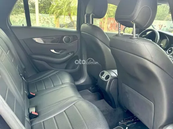 Mercedes-Benz GLC 200 2019 - Hỗ trợ trả góp, xe đẹp chủ đi giữ gìn, giá tốt