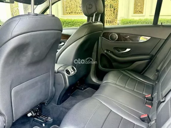 Mercedes-Benz GLC 200 2019 - Hỗ trợ trả góp, xe đẹp chủ đi giữ gìn, giá tốt