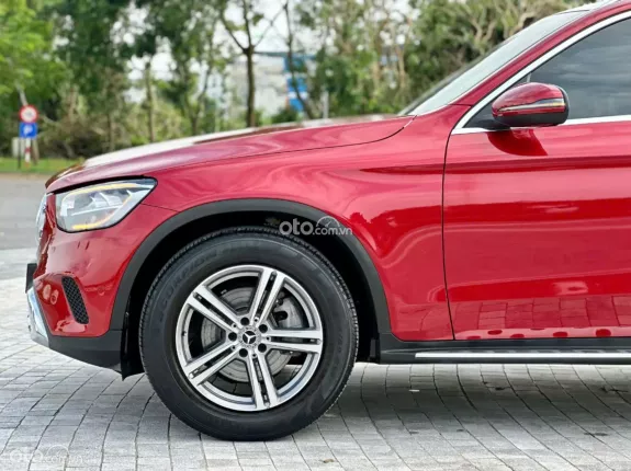 Mercedes-Benz GLC 200 V1 2022 - Một chủ từ mới full lịch sử hãng còn bảo hành đến 2025