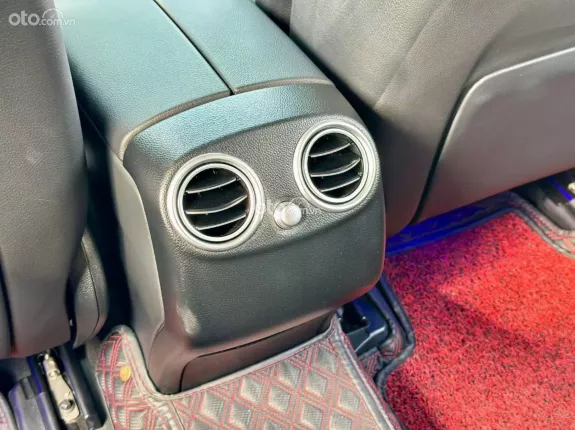 Mercedes-Benz GLC 200 V1 2022 - Một chủ từ mới full lịch sử hãng còn bảo hành đến 2025