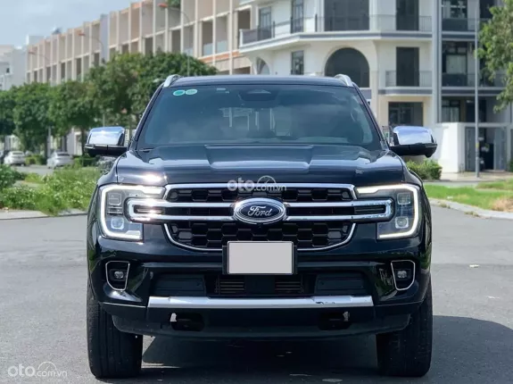 Ford Everest 2.0L ST5 10AT 4x4 Titanium 2023 - Đỉnh cao của sự mạnh mẽ và sang trọng