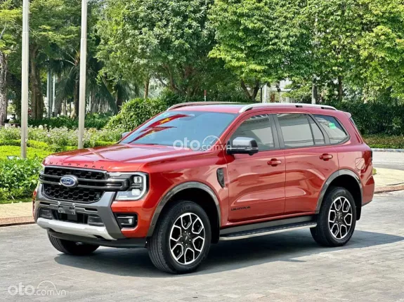 Ford Everest Wildtrak 2.0L AT 4x4 2023 - Odo 4v km zin full lịch sử hãng