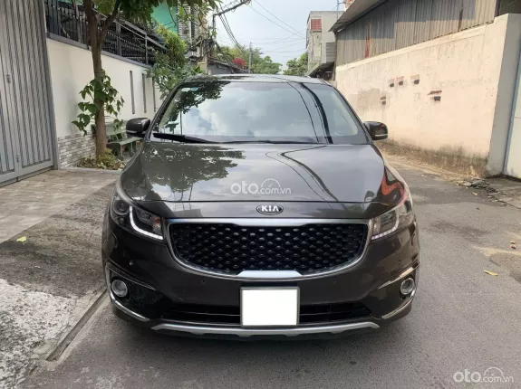 Kia Sedona 2.2 DATH 2017 - Máy dầu, bản Full, màu xám