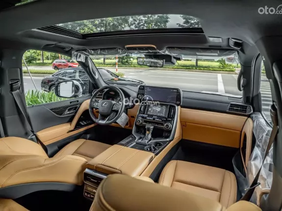 Lexus LX 600 Urban 2025 - Màu Trắng nội thất nâu siêu lướt 6000km