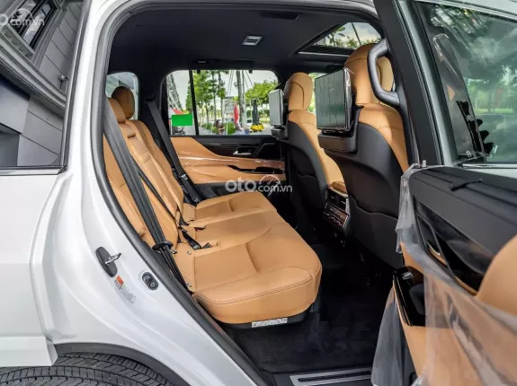 Lexus LX 600 Urban 2025 - Màu Trắng nội thất nâu siêu lướt 6000km