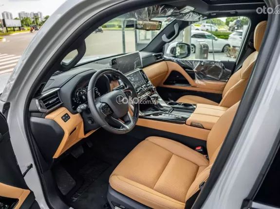 Lexus LX 600 Urban 2025 - Màu Trắng nội thất nâu siêu lướt 6000km