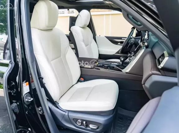 Lexus LX 600 Urban 2023 - Đen nội thất kem lướt 12.000km