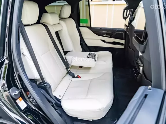 Lexus LX 600 Urban 2023 - Đen nội thất kem lướt 12.000km