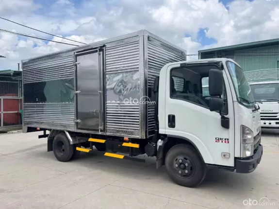 Isuzu QKR 2024 - Giao xe tận nhà