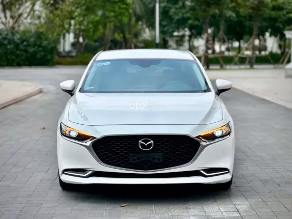 Mazda 3 1.5L Sedan 2021 - Trắng Ngọc Trinh chạy zin 4v giá chỉ hơn 5 lốp