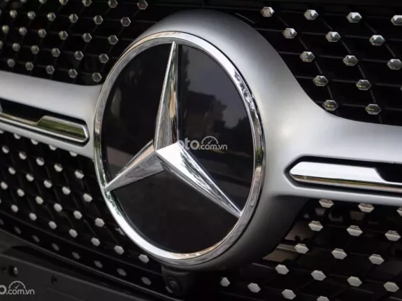 Mercedes-Benz GLC 300 2022 - Siêu lướt, chủ đi cực ít, chất xe còn như new