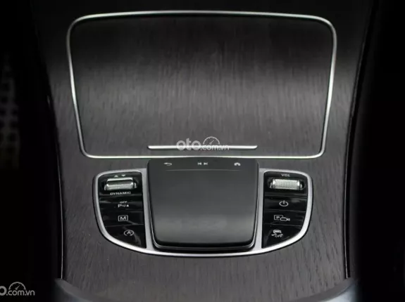 Mercedes-Benz GLC 300 2022 - Siêu lướt, chủ đi cực ít, chất xe còn như new