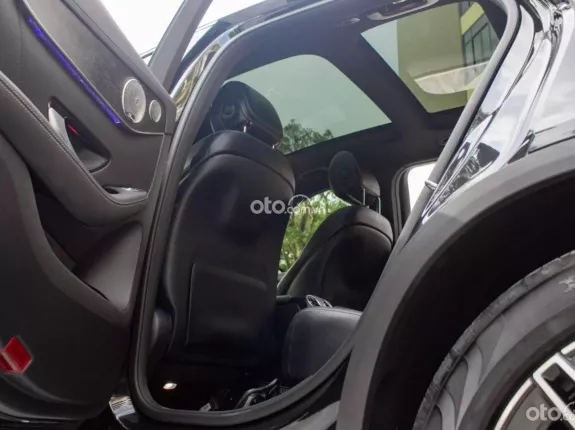 Mercedes-Benz GLC 300 2022 - Siêu lướt, chủ đi cực ít, chất xe còn như new