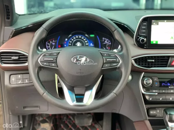 Hyundai Santa Fe 2.2 Dầu Cao cấp 2020 - Siêu tiết kiệm