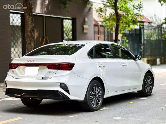 Kia K3 1.6 Premium 2022 - Giá 575tr