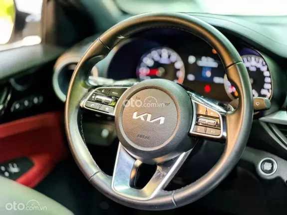 Kia K3 1.6 Premium 2022 - Giá 575tr