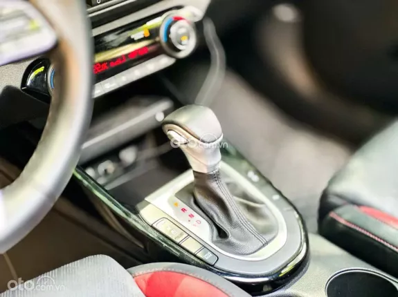 Kia K3 1.6 Premium 2022 - Giá 575tr