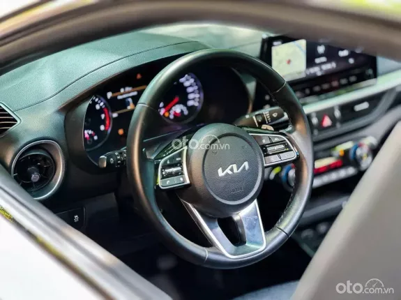 Kia K3 1.6 Premium 2022 - Giá 575tr