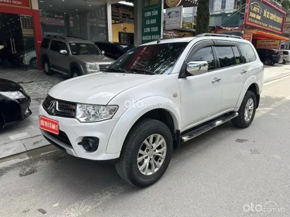 Mitsubishi Pajero Sport D 4x2 MT 2017 - Máy dầu cực khoẻ, tiết kiệm bền bỉ