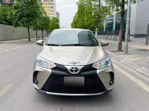 Toyota Vios 1.5E MT 2022 - Số sàn, màu vàng, odo chuẩn 20.000 km