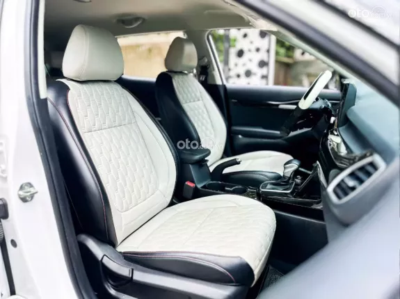 Kia Seltos 1.4T Luxury 2022 - Giá 638tr