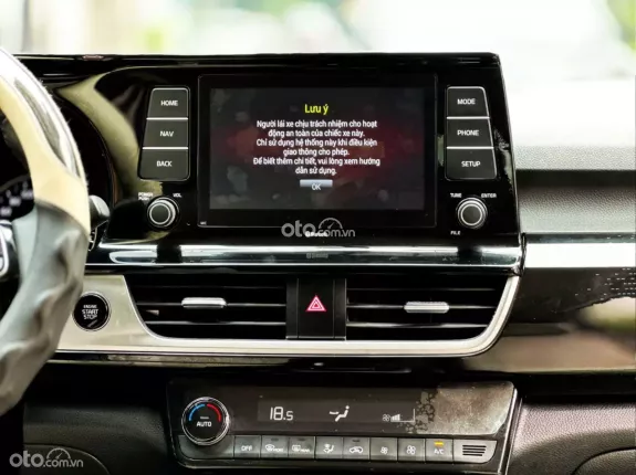 Kia Seltos 1.4T Luxury 2022 - Giá 638tr