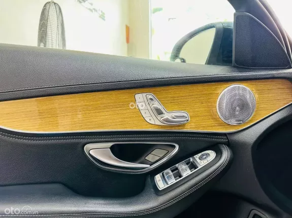Mercedes-Benz C250 Exclusive 2015 - Chạy hơn 5v miles full lịch sử hãng