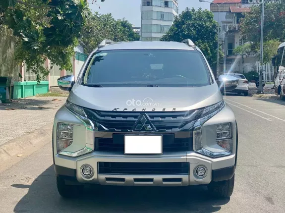 Mitsubishi Xpander 2021 - Xpander Cross, số tự động, màu bạc