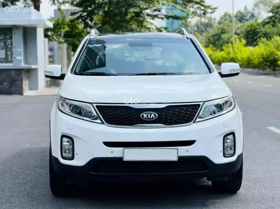 Kia Sorento 2.4 GATH Premium 2017 - Số tự động, full xăng, màu trắng