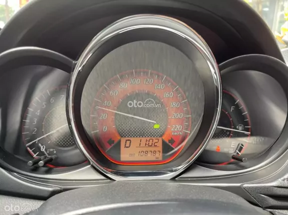 Toyota Yaris 1.3G 2015 - 10v 1 chủ vào nhiều đồ chơi