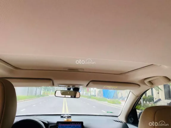 Mitsubishi Outlander 2.0 CVT Premium 2018 - Xe đẹp, giá tốt, trang bị full options