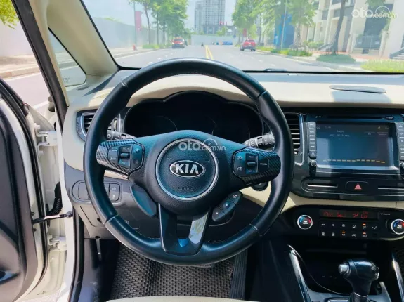 Kia Rondo 2.0 GATH 2015 - Hàng hiếm, giá tốt giao ngay, chủ đi giữ gìn