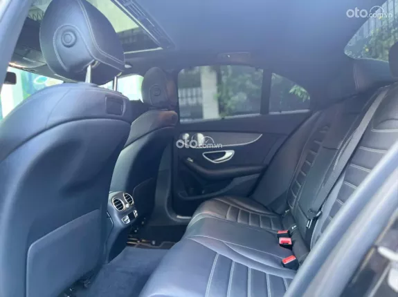 Mercedes-Benz C300 2019 - Siêu đẹp