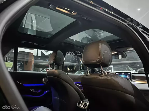 Mercedes-Benz GLC 300 2022 - Tên công ty xuất hoá đơn 1. Ty750