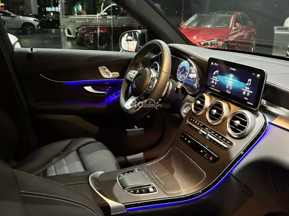 Mercedes-Benz GLC 300 2022 - Tên công ty xuất hoá đơn 1. Ty750